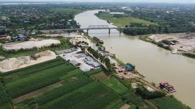 Hưng Hà: Nhiều bến, bãi tập kết VLXD hoạt động trái phép mùa mưa lũ
