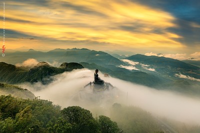 Khám phá những đỉnh núi linh thiêng nhất Việt Nam