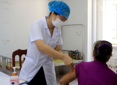 Thái Bình: 80 tình nguyện viên tiêm thử nghiệm vaccine COVIVAC