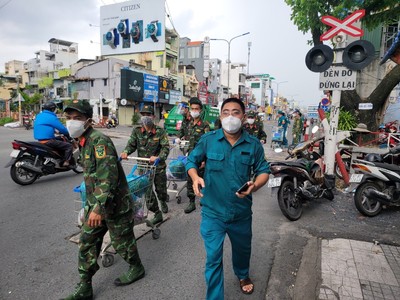 TP.Hồ Chí Minh: Ấm lòng tình quân - dân 