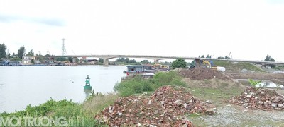 Thái Bình: Đổ chất thải, xây dựng trái phép trên sông bị phạt 4 triệu đồng