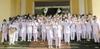 Cán bộ, sinh viên y tế Hải Phòng lên đường hỗ trợ phòng chống dịch tại Hà Nội