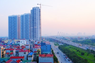 Đại dịch Covid-19: Vì sao giá chung cư ở TPHCM và Hà Nội vẫn không chịu giảm ?