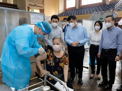 Hà Nội đã tiêm hơn 6,25 triệu mũi vaccine COVID-19