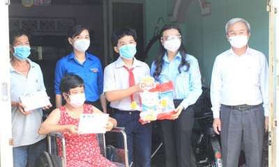Đồng Nai: Thăm, tặng quà trung thu cho thiếu nhi khó khăn tại H.Nhơn Trạch
