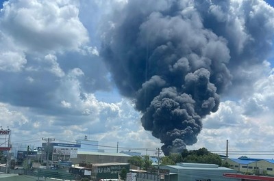 Cháy lớn tại công ty mút xốp tại Khu công nghiệp Nam Tân Uyên, Bình Dương