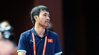 HLV trưởng Phạm Minh Giang ĐT futsal Việt Nam nhiễm Covid-19