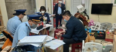 Lâm Đồng: Xử phạt cơ sở bán bộ kit test nhanh Covid-19 giả