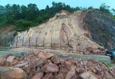 Nghệ An: Mưa lớn gây ngập úng, sạt lở đất đá tại nhiều địa phương