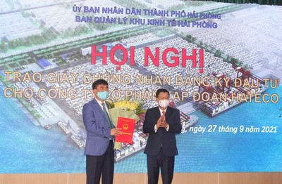 Hải Phòng: Khu bến cảng Lạch Huyện được trao giấy chứng nhận đầu tư