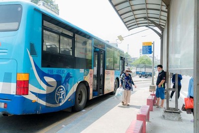 Hà Nội: Kiến nghị cho xe buýt nội đô hoạt động trở lại từ 1/10