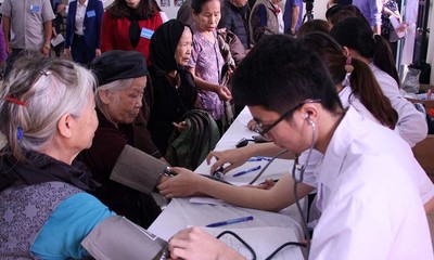 Bắc Giang: Nâng chất lượng sống giúp người cao tuổi thêm "vui, khỏe, có ích"