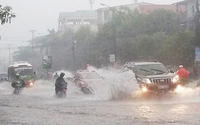 Dự báo thời tiết ngày 6/10: Áp thấp nhiệt đới gây mưa lớn ở Trung Bộ
