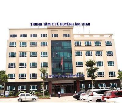 Phú Thọ: Phong tỏa trong đêm TT Y tế huyện Lâm Thao do 2 trường hợp mắc COVID-19