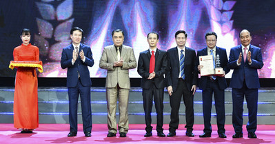Chủ tịch nước Nguyễn Xuân Phúc dự Lễ trao Giải báo chí quốc gia lần thứ XV - năm 2020