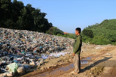 Dân khốn khổ vì bãi rác ô nhiễm, chính quyền xã không biết
