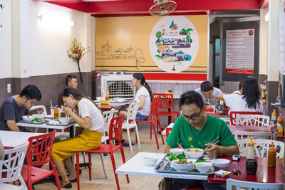 TP. HCM chính thức cho phép quán ăn uống phục vụ tại chỗ từ ngày mai