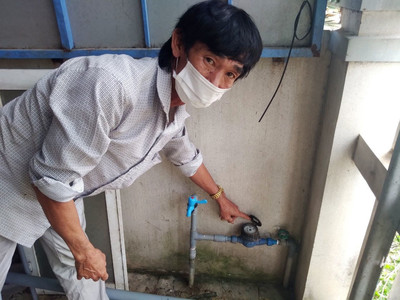 Quảng Ngãi: Dân "khát nước" cạnh 2 công trình nước sạch 15 tỷ đồng