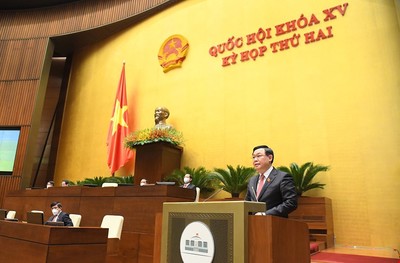 Chủ tịch Vương Đình Huệ: Sớm trình Quốc hội gói hỗ trợ phục hồi và phát triển kinh tế - xã hội