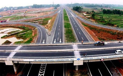 Chính phủ kiến nghị đầu tư công toàn bộ 12 dự án cao tốc Bắc-Nam