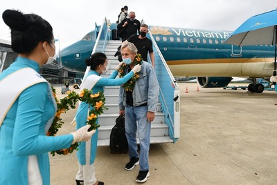 Những vị khách quốc tế đầu tiên đến Đà Nẵng - Quảng Nam sau 2 năm "đóng băng" vì Covid-19