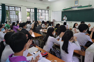 Đà Nẵng: Nữ giáo viên nhiễm COVID-19, hàng trăm học sinh dừng học trực tiếp