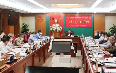 Khai trừ Đảng, cách chức một số cán bộ biên phòng tỉnh Trà Vinh