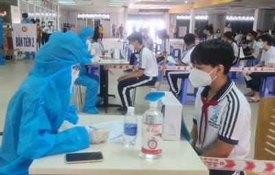 Kiên Giang: Tiêm vaccine phòng Covid-19 cho trẻ 12-14 tuổi