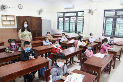 Học sinh lớp 1 ở Đà Nẵng tạm dừng đến trường học trực tiếp từ ngày 13/12