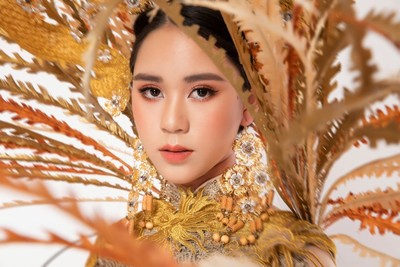 “Ông trùm” của các Hoa hậu Việt Hùng tự tay thiết kế Quốc phục cho Vũ Huyền Diệu đi thi quốc tế