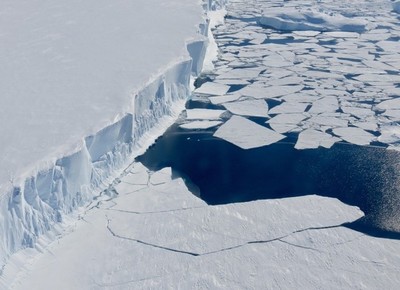 Nguy cơ: Sông băng khổng lồ Thwaites ở Nam Cực có thể vỡ tan