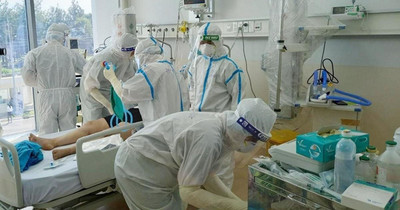 Hà Nội yêu cầu bệnh viện không từ chối bệnh nhân COVID-19 nặng, nguy kịch