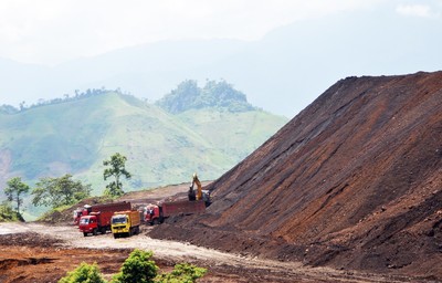 Cho phép Công ty Khoáng sản và Luyện kim Việt Trung khai thác 1 triệu tấn quặng sắt mỏ Quý Xa