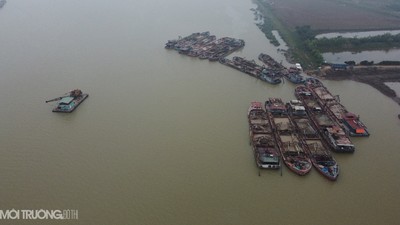 Hà Nam: Vụ bắt giữ 14 tàu khai thác cát trái phép, trách nhiệm của cơ quan quản lý?