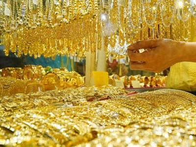 Giá vàng ngày mùng 6 Tết: Vàng trong nước duy trì mức ổn định
