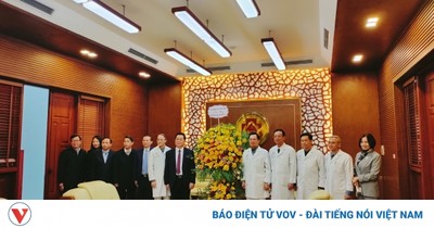 Trưởng Ban Tuyên giáo Trung ương chúc mừng ngày thầy thuốc Việt Nam