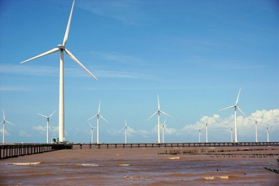 Hà Tĩnh: Khảo sát dự án Nhà máy điện gió biển Kỳ Anh