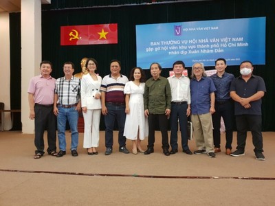BTV Hội Nhà văn Việt Nam gặp gỡ hội viên khu vực TPHCM