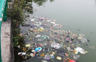 Ô nhiễm môi trường tại phố Từ Hoa