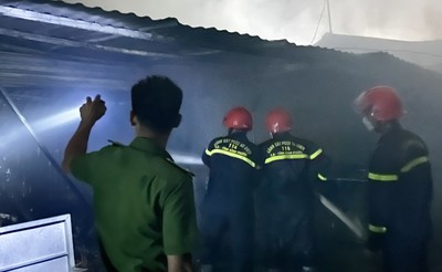 Bình Phước: Cháy 64 ki ốt chợ Thanh Lương, thiệt hại hơn 10 tỷ đồng