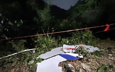 Lãnh đạo Việt Nam gửi điện thăm hỏi Trung Quốc về vụ tai nạn máy bay
