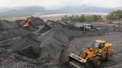 Cẩm Phả (Quảng Ninh) triển khai đồng bộ các giải pháp quản lý khai thác than