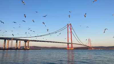Khánh thành cầu treo dài nhất thế giới