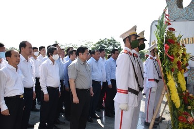 Thủ tướng Phạm Minh Chính kiểm tra một số công trình trọng điểm tại Quảng Nam
