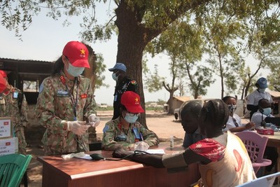 Thông điệp bảo vệ môi trường của các bác sỹ mũ nồi xanh ở Nam Sudan