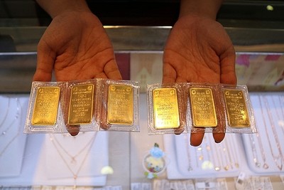 Giá vàng ngày 31/3: Vàng trong nước giảm mạnh