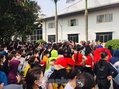 Bắc Giang: Hàng nghìn công nhân đình công Cty Việt Hàn thuộc huyện Hiệp Hòa