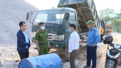 Quảng Ninh: Xử lý nghiêm hành vi chở đất, đá thải trái phép của Cty CP Công nghiệp Đông Bắc Việt Nam
