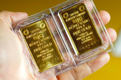 Giá vàng ngày 25/4: Vàng trong nước bám sát 70,5 triệu/lượng