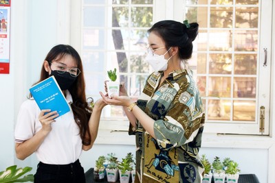 Đại học Đà Nẵng tại Kon Tum triển khai hoạt động “Tặng một cuốn sách – Trao một mầm xanh”